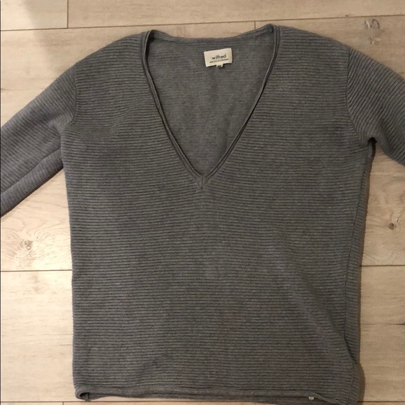 Wilfred textured ribbed deep v neck sweater - Picture 3 of 4